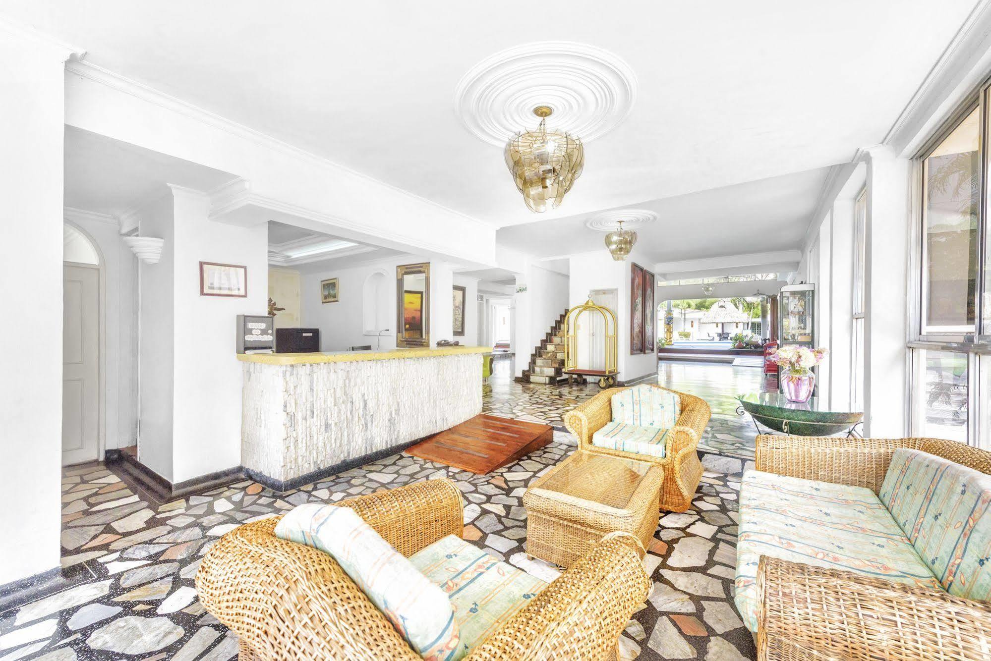 Santa Barbara Hotel Country 比亚维森西奥 外观 照片